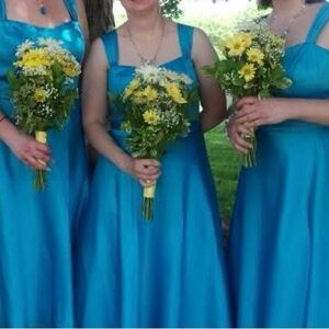 Elegant Blue Bridesmaid Dress size 14 David’s Bridal